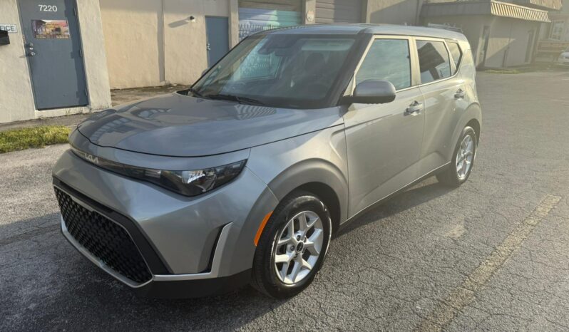 
								Kia Soul – 2023 full									